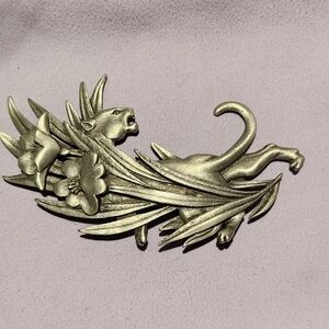 JJ Jonette Vintage Pewter Brooch Lion Floral